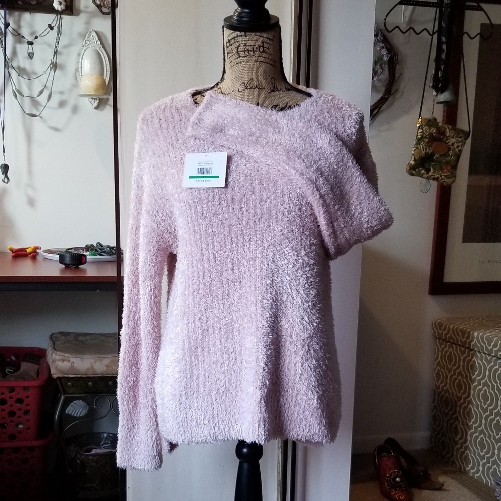 ELLEN TRACY SWEATER
